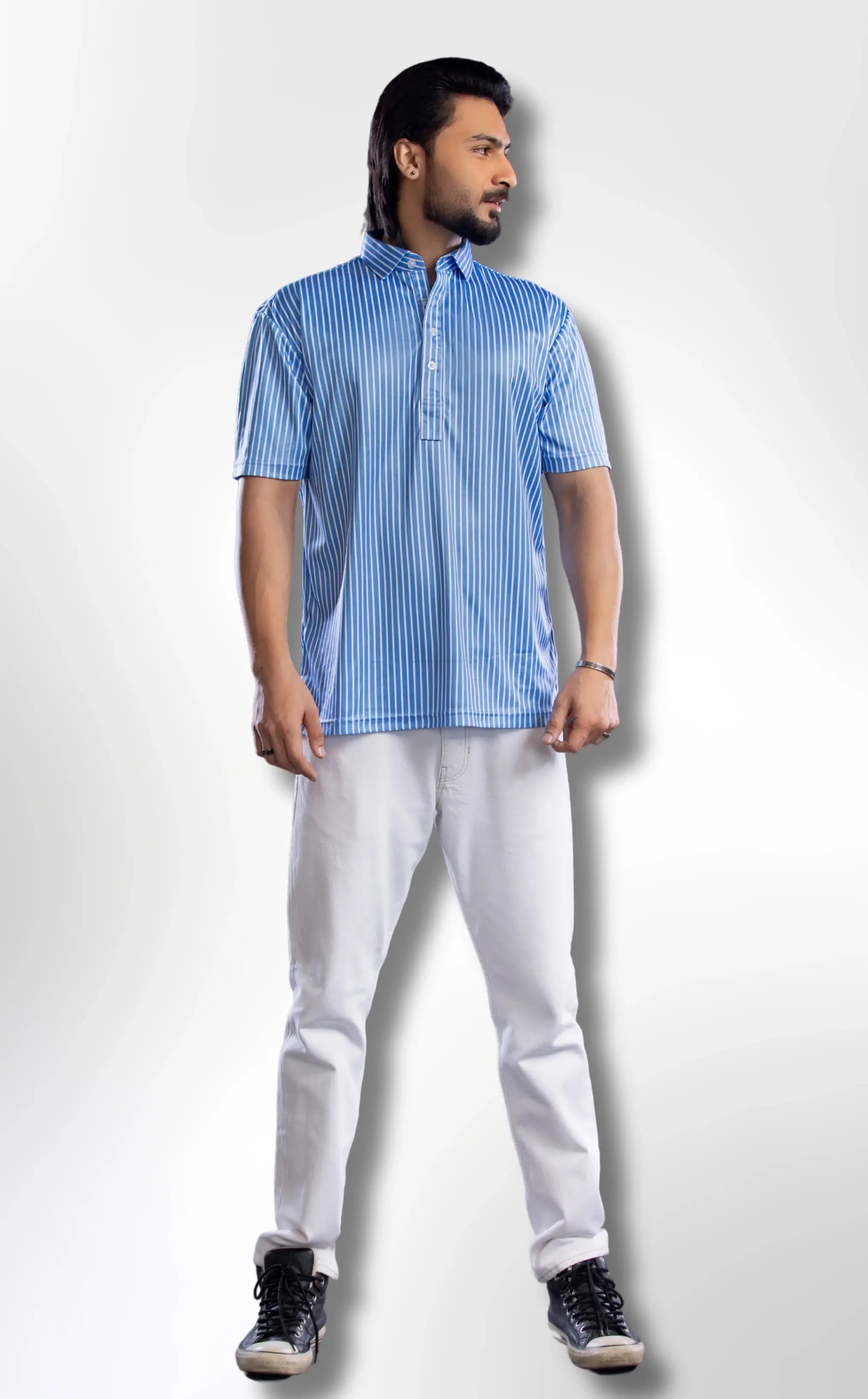 Semi-Spread Collar in Ocean Blue with White Stripe