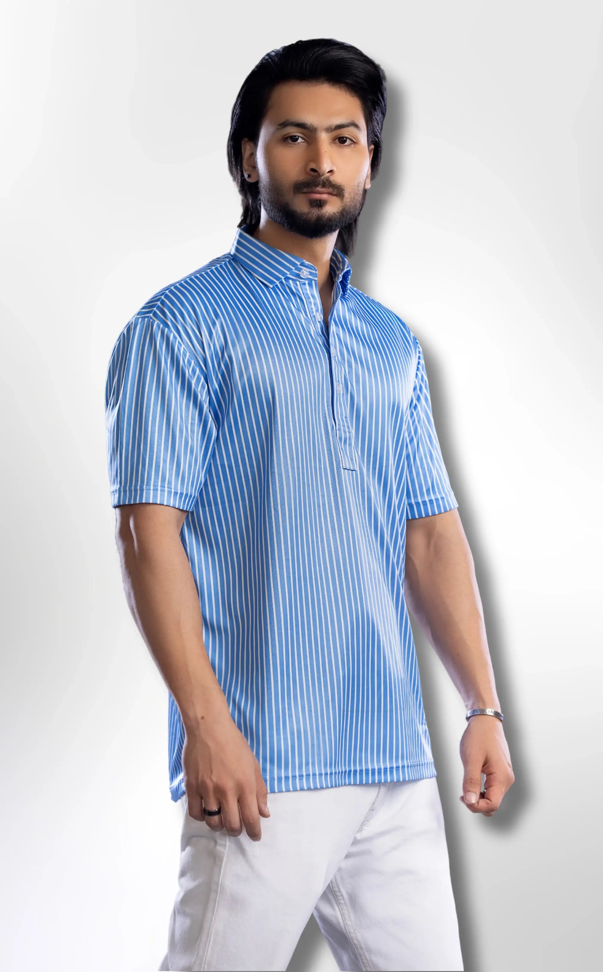 Semi-Spread Collar in Ocean Blue with White Stripe